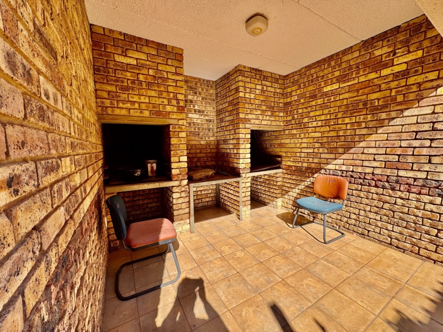 2 Bedroom Property for Sale in Die Bult North West